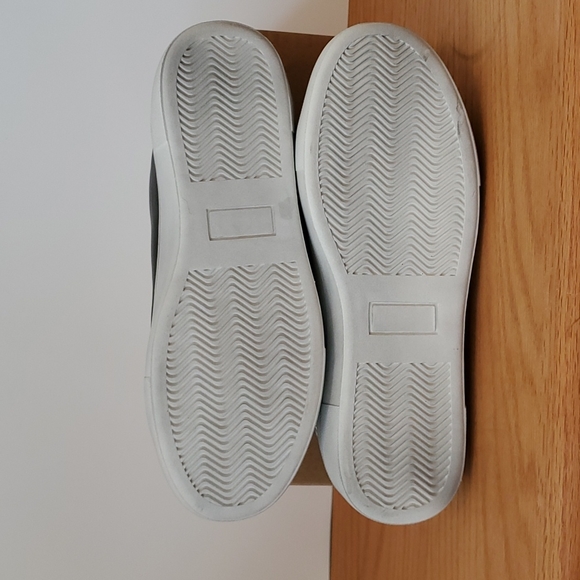 Journee Collection Adair Color Block Sneakers with Animal Print Heel - Picture 6 of 10